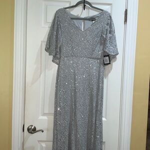 Marina silver sequined formal dress Sz 6 v neck caped sleeve back New